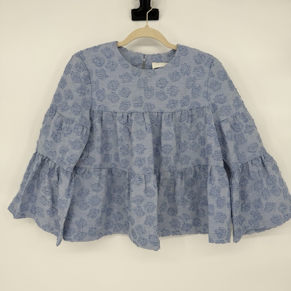 CO Sz M Top Blue Tiered Seersucker Floral Textured Coastal‎ Bell Sleeve Blouse